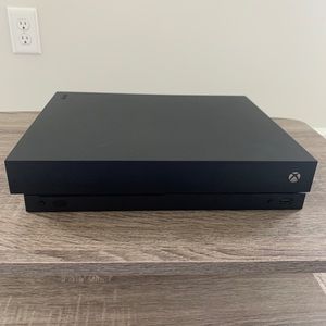 Xbox one x 1Tb/1To